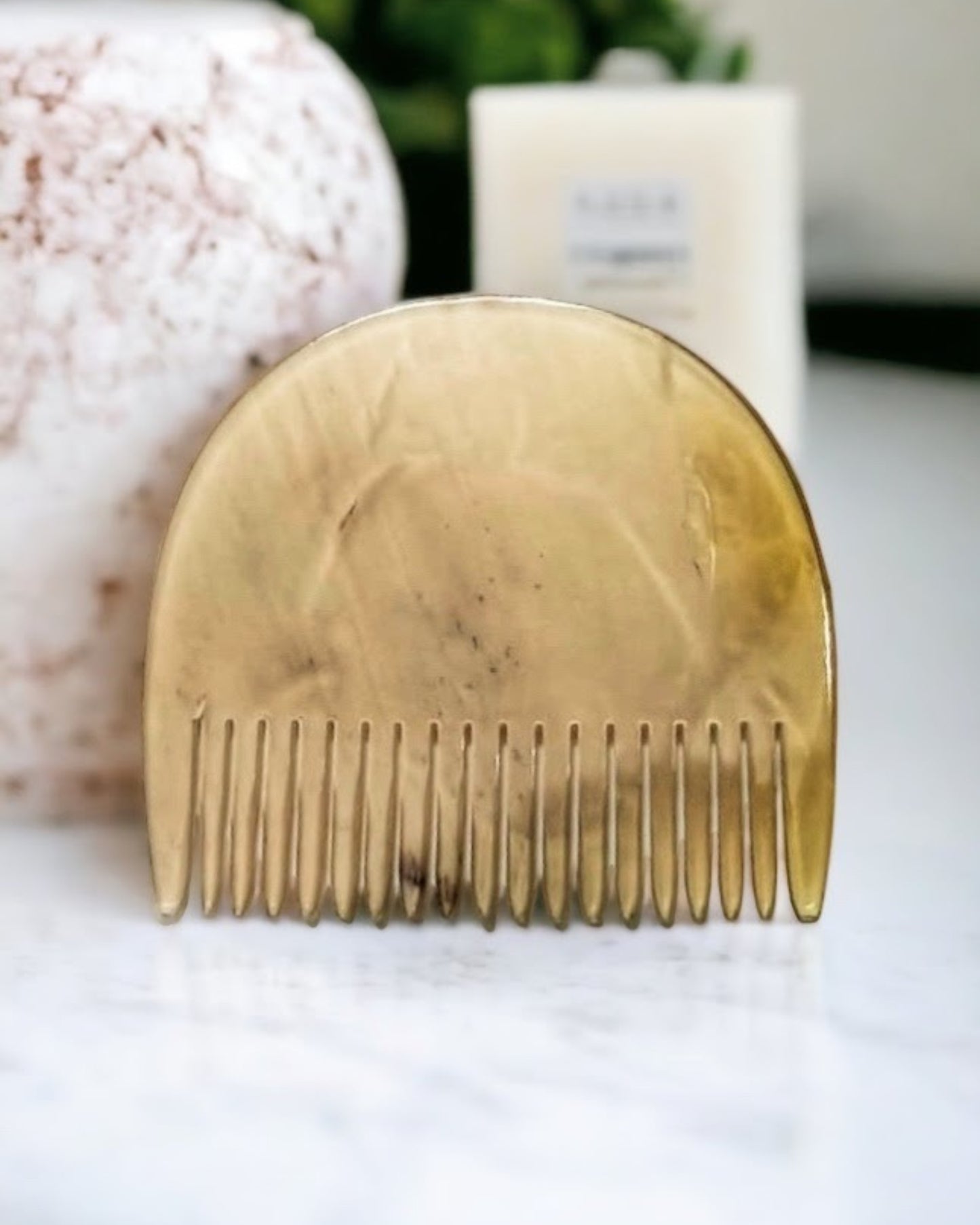 horn arch comb