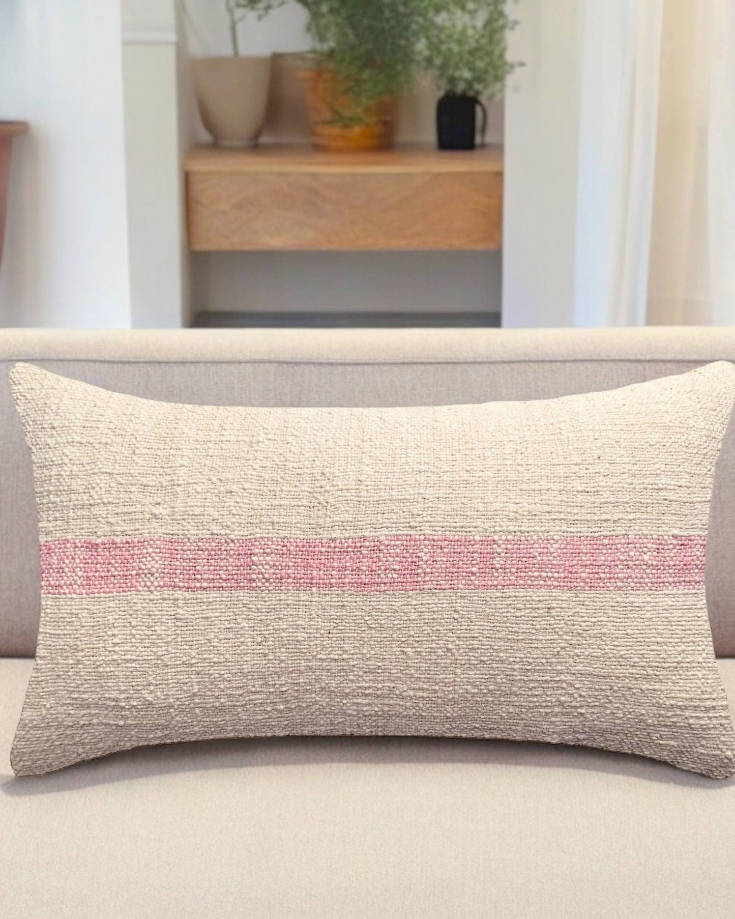 linus pillow cover