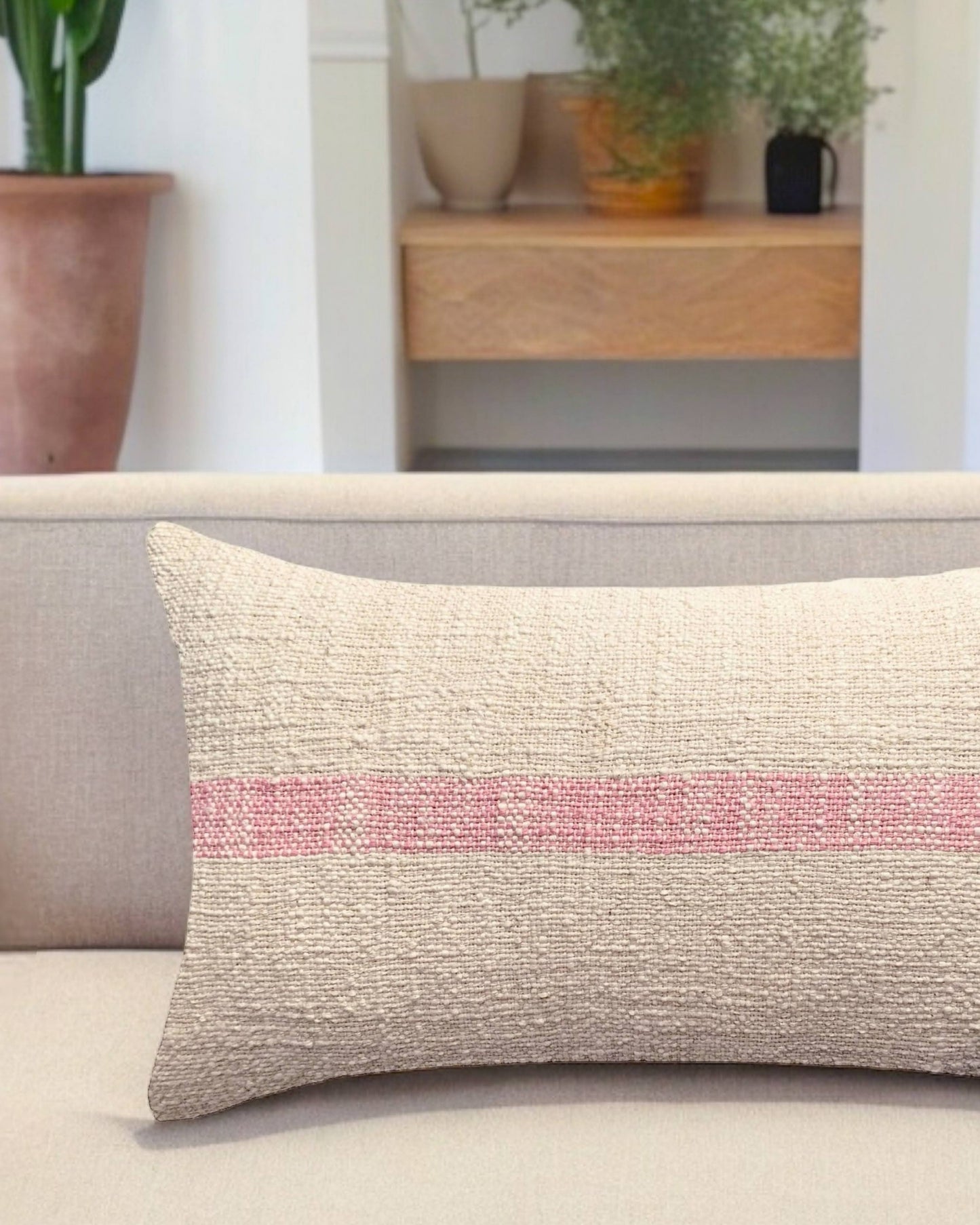 linus pillow cover