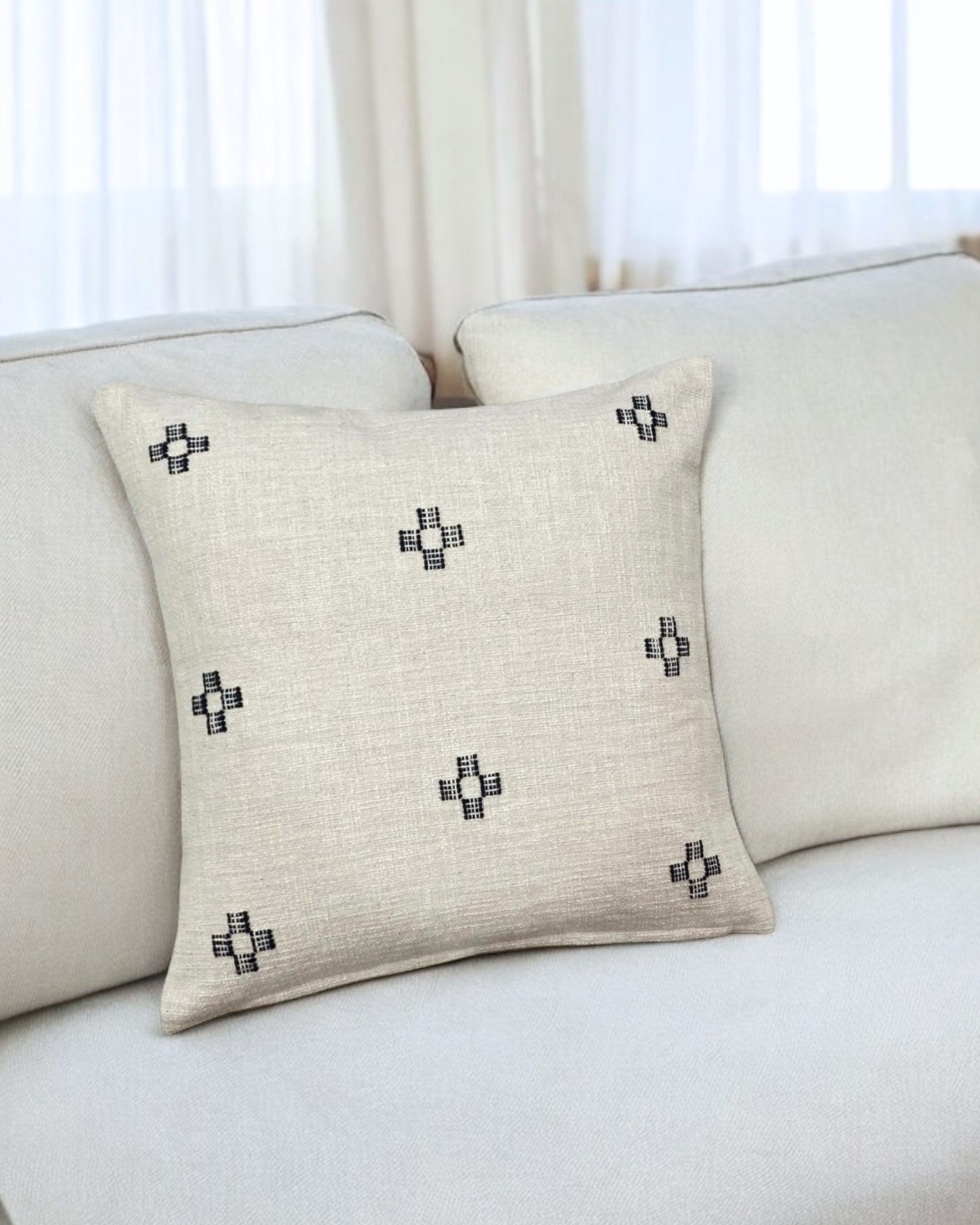 marguerite pillow cover